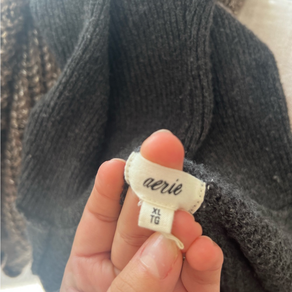 Aerie Charcoal Knit Pullover